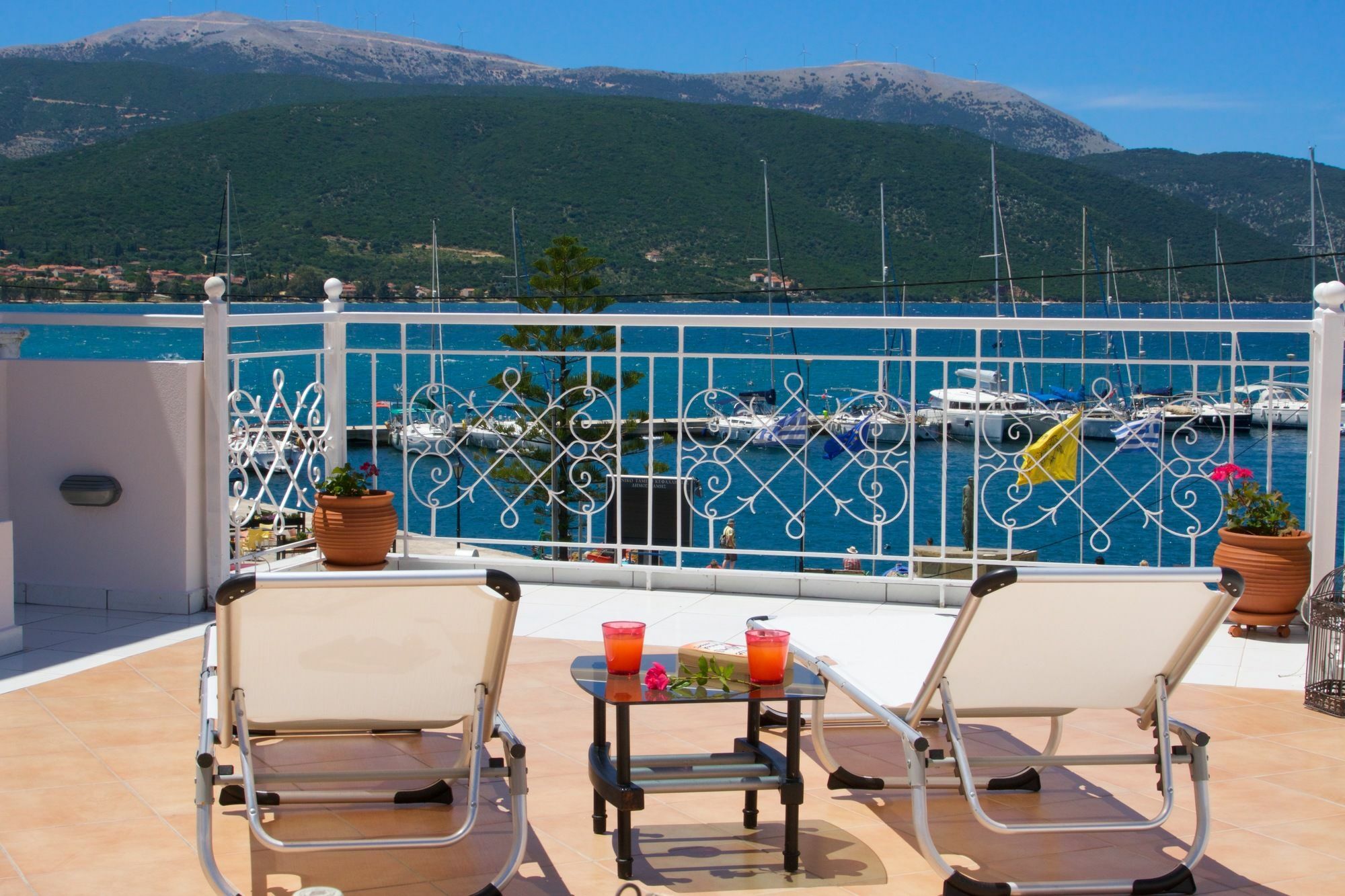 Sea Breeze Apartment 萨米 外观 照片